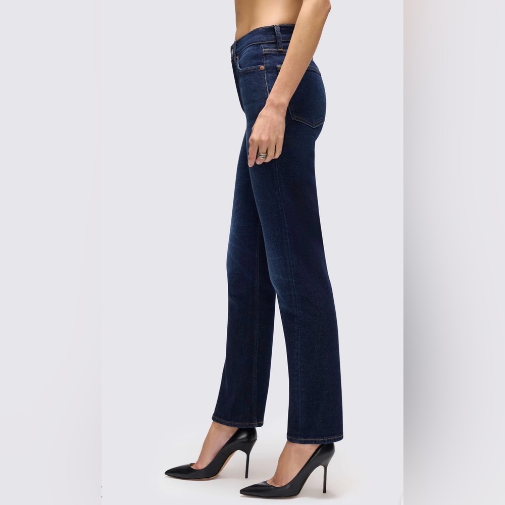 RE/DONE 70s High Rise Stove Pipe Jeans - Button fly in a Dark Wash